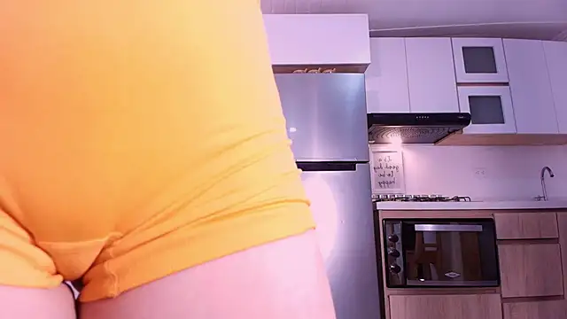 Snapshot of DannaHyde chatting on 02-04-26, 08:14 DannaHyde online show from 02-04-26, 08:14