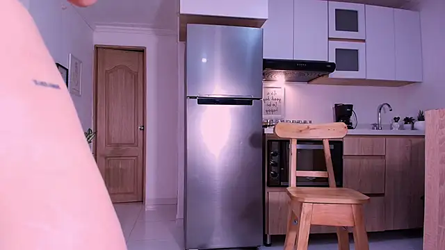 Snapshot of DannaHyde chatting on 02-19-26, 08:49 DannaHyde online show from 02-19-26, 08:49