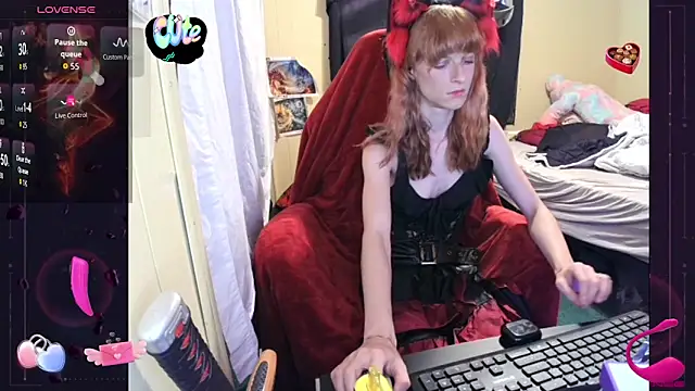 Rosieneko online show from 10-29-25, 07:54