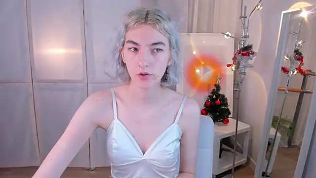 Mia Cheers online show from 12-27-24, 01:28