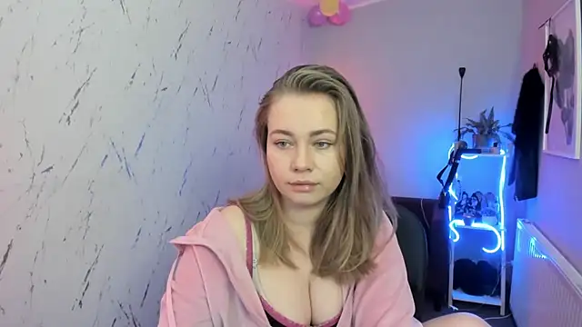 holly xglam online show from 02-09-26, 08:35