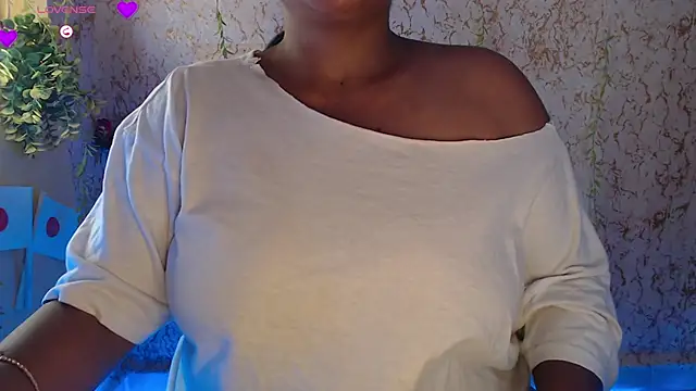 Prita07 online show from 06-15-26, 04:04