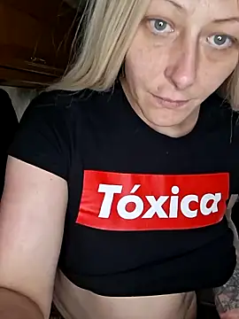 badcookie221 online show from 05-27-26, 03:09