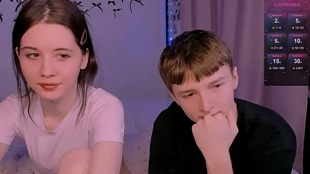 CoddleWeeper  online show from 03-17-26, 03:04