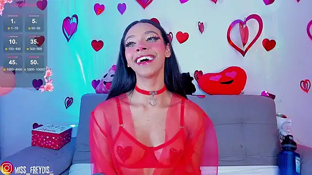 Snapshot of Miss_freydis chatting on 02-15-25, 02:58 Miss freydis online show from 02-15-25, 02:58