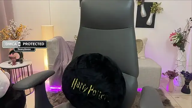 Unique-Beauty online show from 04-15-26, 07:58