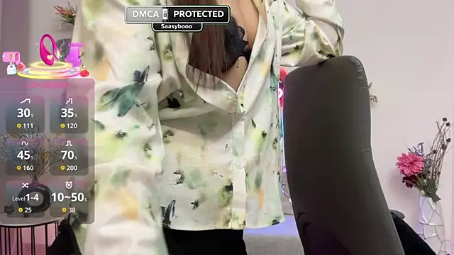 Snapshot of Unique-Beauty chatting on 04-24-26, 05:26 Unique-Beauty online show from 04-24-26, 05:26