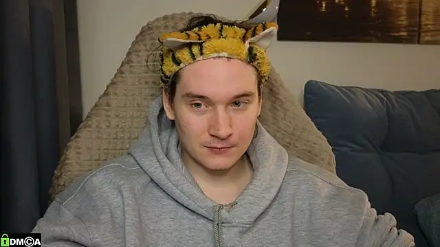 MoreRealAlex online show from 04-19-26, 05:56