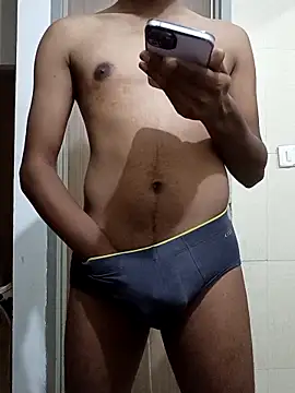 Snapshot of JerryJerome01 chatting on 04-15-26, 10:44 JerryJerome01 online show from 04-15-26, 10:44