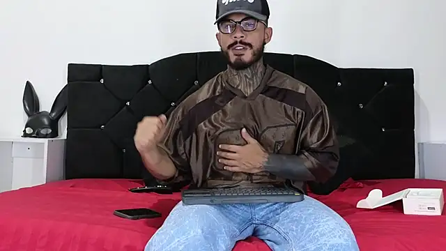 john cartter1 online show from 03-01-25, 07:04