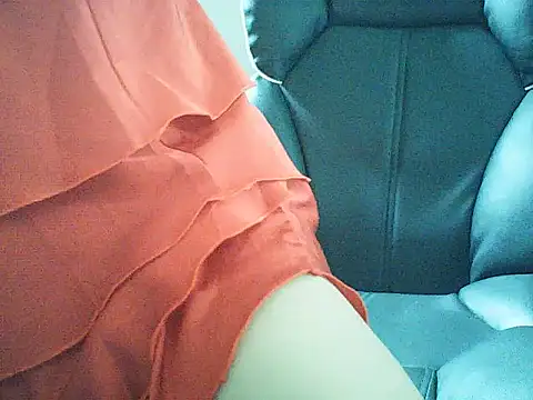 Snapshot of Haralushiaaax chatting on 07-15-26, 01:11 Haralushiaaax online show from 07-15-26, 01:11