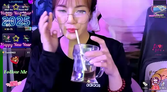 Sugar lipsz online show from 01-13-25, 01:17