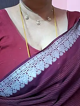 Snapshot of ananya956 chatting on 06-12-26, 02:16 ananya956 online show from 06-12-26, 02:16