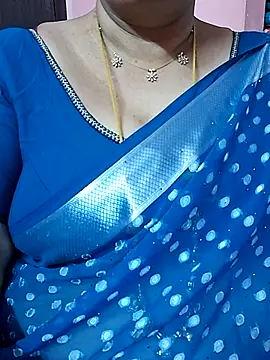 Snapshot of ananya956 chatting on 06-14-26, 04:09 ananya956 online show from 06-14-26, 04:09