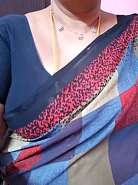 Snapshot of ananya956 chatting on 06-18-26, 09:25 ananya956 online show from 06-18-26, 09:25