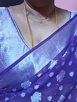 Snapshot of ananya956 chatting on 07-04-26, 03:07 ananya956 online show from 07-04-26, 03:07