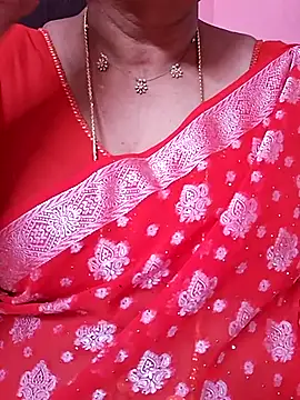 Snapshot of ananya956 chatting on 07-10-26, 04:39 ananya956 online show from 07-10-26, 04:39