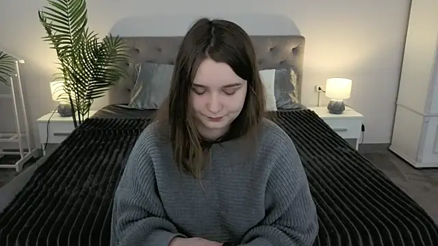 MagicPeachh  online show from 03-23-26, 06:50