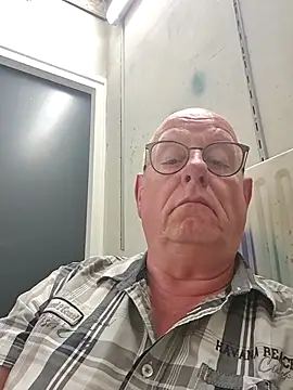 andrejoyfull64 online show from 07-08-26, 01:15