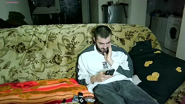 Snapshot of Barney_Tedd chatting on 01-14-25, 10:34 Barney Tedd online show from 01-14-25, 10:34