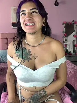 Snapshot of Lilith_Pink chatting on 12-11-24, 05:48 Lilith Pink online show from 12-11-24, 05:48