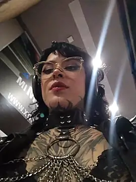 taaylor33 online show from 05-15-26, 11:56