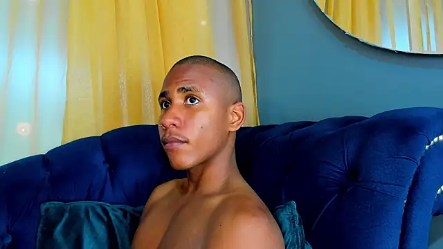 Snapshot of Ethan_Fox11 chatting on 03-12-25, 05:17 Ethan Fox11 online show from 03-12-25, 05:17