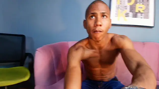 Snapshot of Ethan_Fox11 chatting on 03-15-25, 07:48 Ethan Fox11 online show from 03-15-25, 07:48