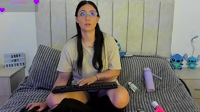 anny roberts online show from 11-15-25, 11:21