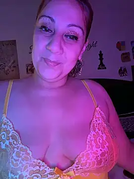 Snapshot of DeeLight124 chatting on 07-07-26, 04:15 DeeLight124 online show from 07-07-26, 04:15