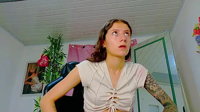 scarlet-jonesx online show from 02-18-26, 11:33