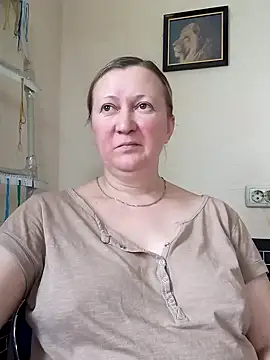 blondyaguar online show from 11-29-25, 08:39