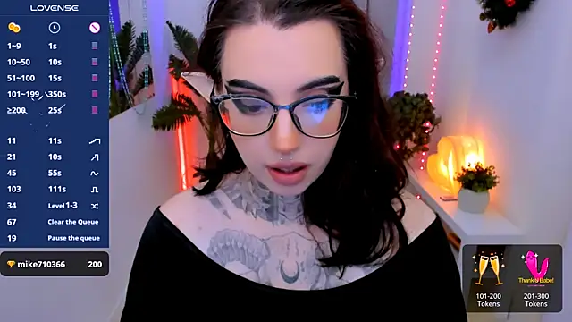 Snapshot of Dixi_Pixi_ chatting on 12-14-24, 05:40 Dixi Pixi online show from 12-14-24, 05:40