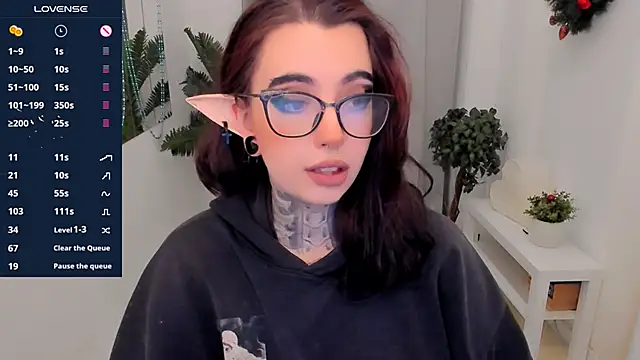 Snapshot of Dixi_Pixi_ chatting on 12-22-24, 05:34 Dixi Pixi online show from 12-22-24, 05:34