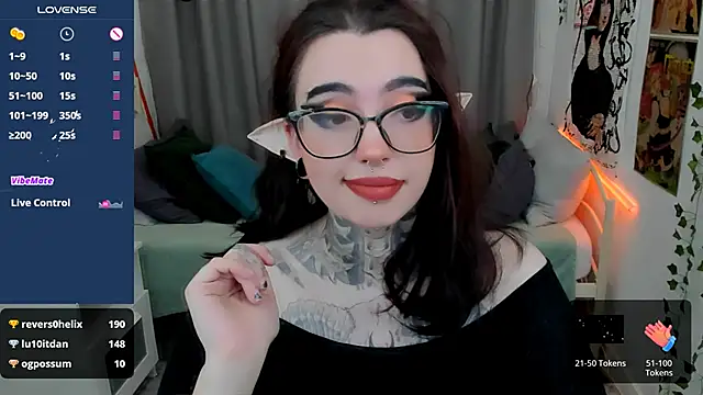 Snapshot of Dixi_Pixi_ chatting on 01-03-25, 08:43 Dixi Pixi online show from 01-03-25, 08:43