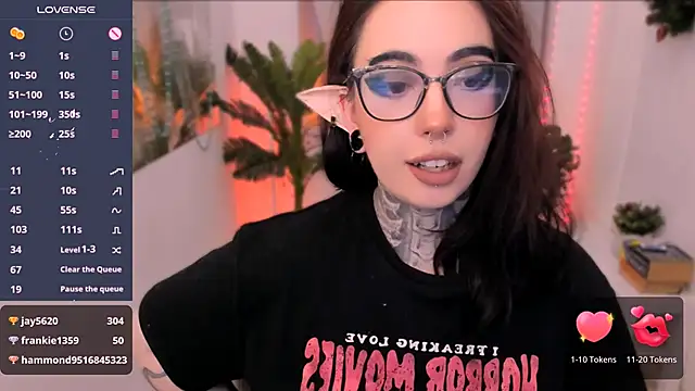 Snapshot of Dixi_Pixi_ chatting on 01-10-25, 08:40 Dixi Pixi online show from 01-10-25, 08:40