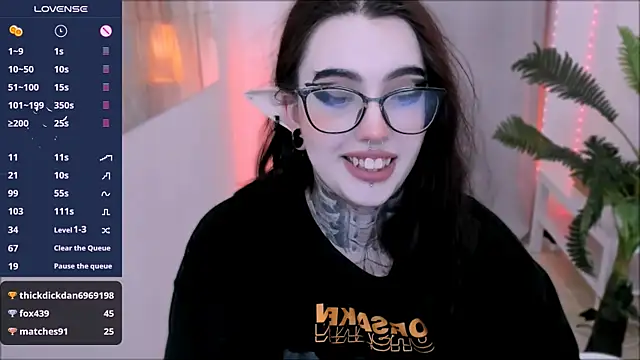 Snapshot of Dixi_Pixi_ chatting on 01-25-25, 11:55 Dixi Pixi online show from 01-25-25, 11:55