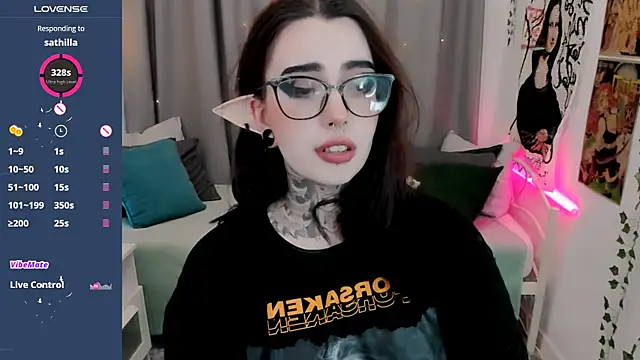 Snapshot of Dixi_Pixi_ chatting on 01-26-25, 11:50 Dixi Pixi online show from 01-26-25, 11:50