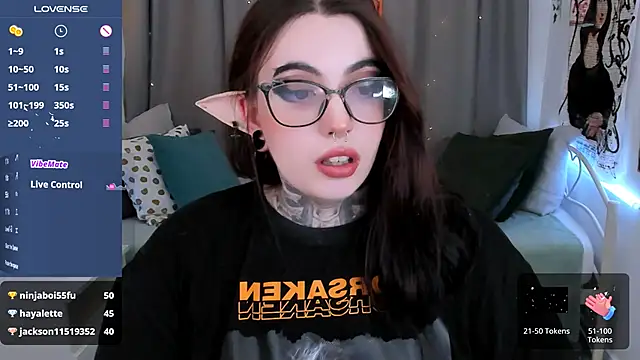 Snapshot of Dixi_Pixi_ chatting on 02-01-25, 08:50 Dixi Pixi online show from 02-01-25, 08:50