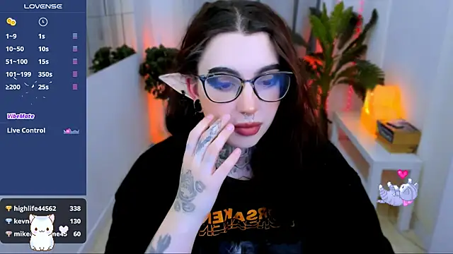 Snapshot of Dixi_Pixi_ chatting on 02-07-25, 11:56 Dixi Pixi online show from 02-07-25, 11:56