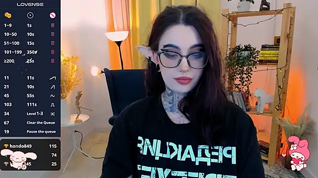 Snapshot of Dixi_Pixi_ chatting on 02-08-25, 08:42 Dixi Pixi online show from 02-08-25, 08:42