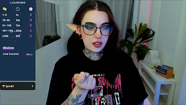 Snapshot of Dixi_Pixi_ chatting on 02-22-25, 08:50 Dixi Pixi online show from 02-22-25, 08:50