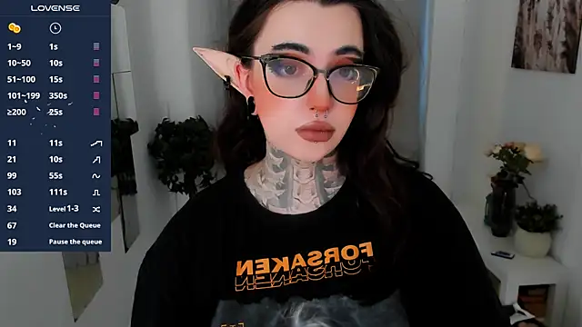 Snapshot of Dixi_Pixi_ chatting on 10-12-25, 05:39 Dixi Pixi online show from 10-12-25, 05:39