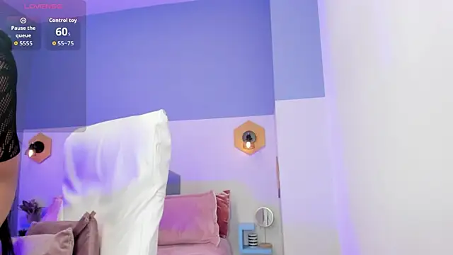 Chloe fischer  online show from 03-31-26, 03:23