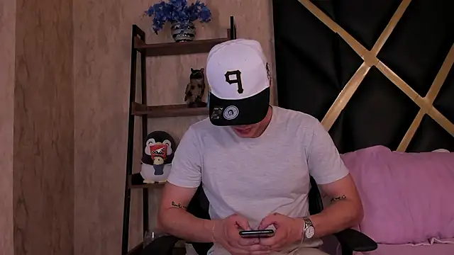 Karimferrer online show from 03-25-26, 03:12