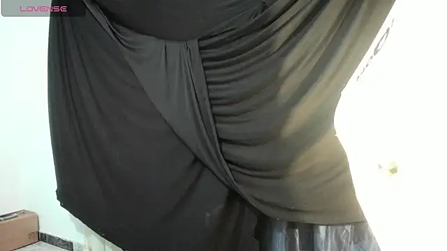 latinaStepmom online show from 05-30-26, 11:57