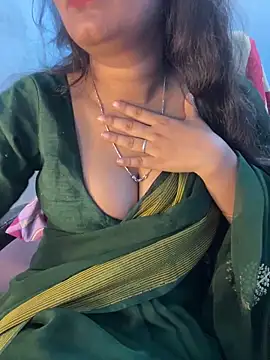 Snapshot of Spicy_sari_girl chatting on 05-18-26, 02:51 Spicy sari girl online show from 05-18-26, 02:51