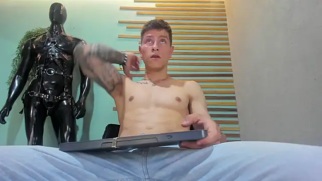 french sexx online show from 03-04-25, 07:32