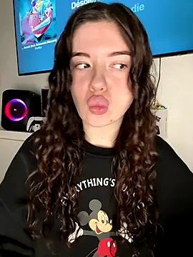 Kimi Ass online show from 11-26-25, 11:11