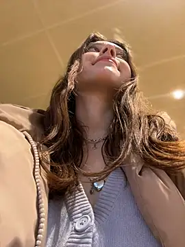 Snapshot of Times__Square chatting on 01-17-25, 04:06 Times Square online show from 01-17-25, 04:06